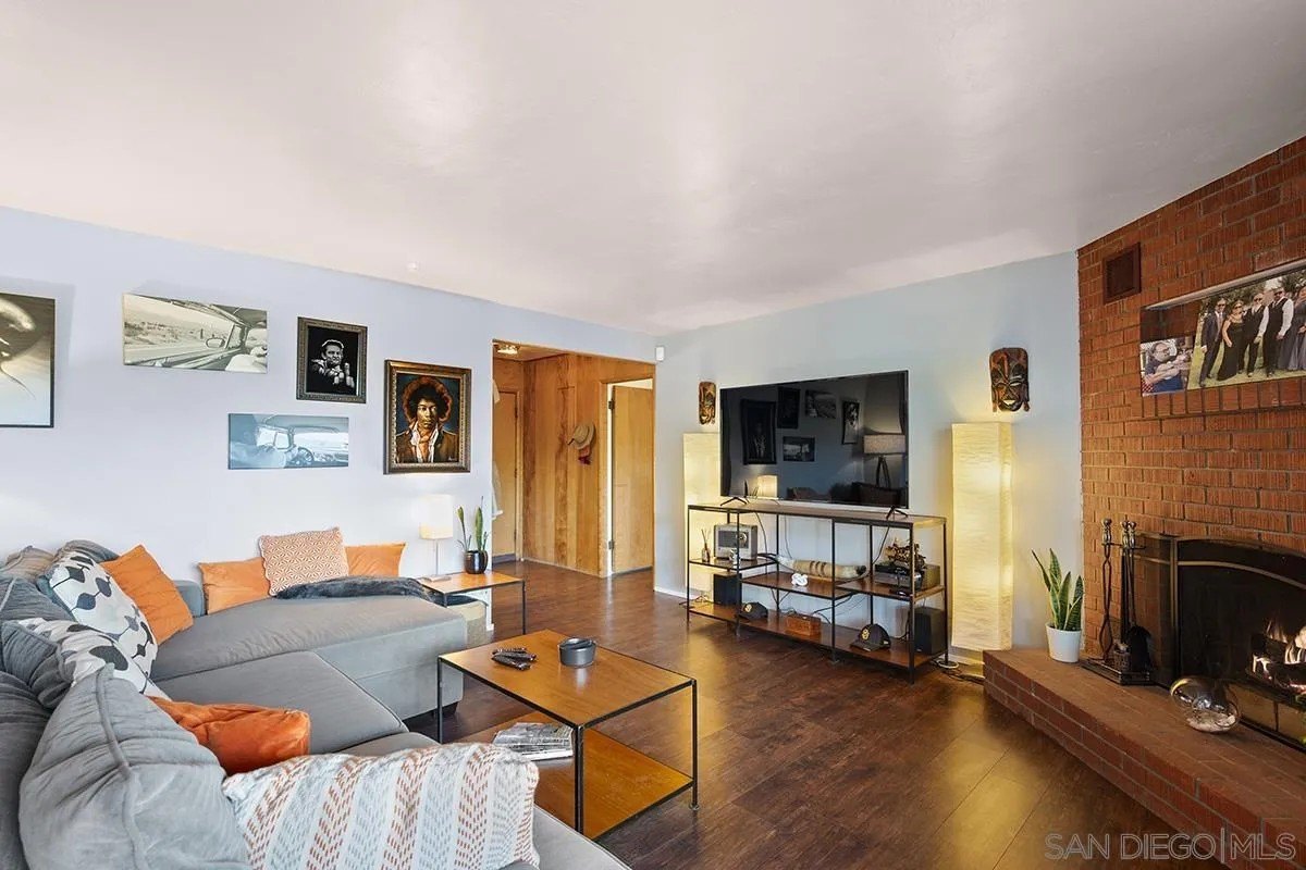 La Mesa, California, 91941, United States, 3 Bedrooms Bedrooms, ,4 BathroomsBathrooms,Residential,For Sale,1911905