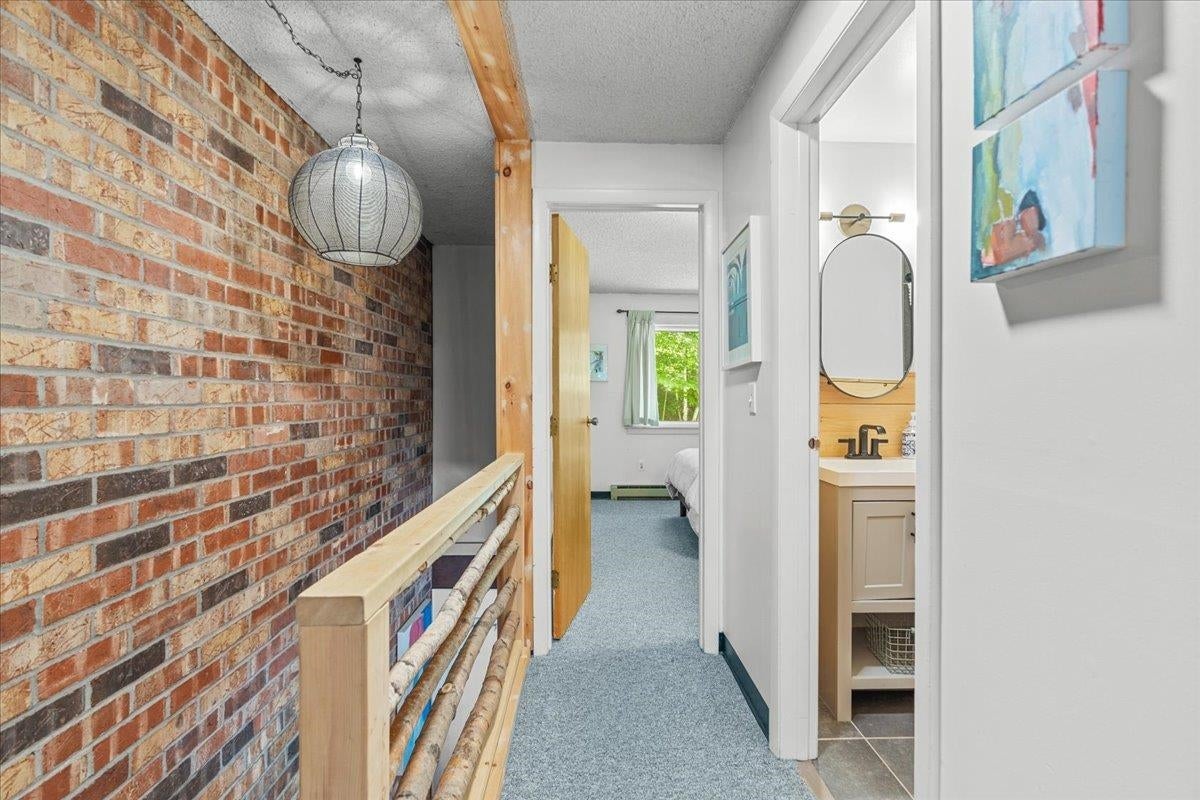 Stowe, Vermont, 05672, United States, 3 Bedrooms Bedrooms, ,2 BathroomsBathrooms,Residential,For Sale,1901768