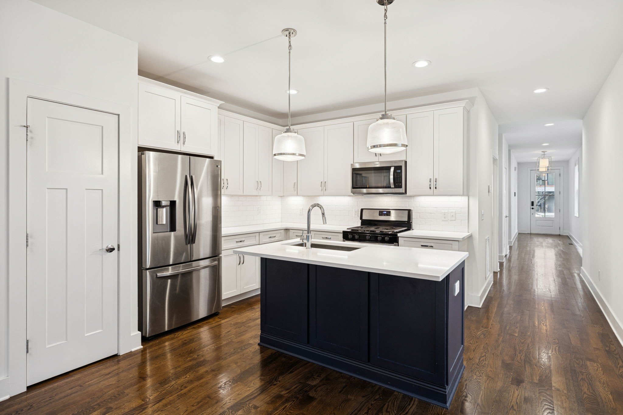 Nashville, Tennessee, 37209, United States, 3 Bedrooms Bedrooms, ,3 BathroomsBathrooms,Residential,For Sale,2001749