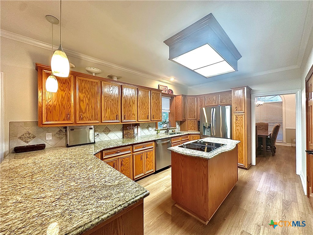 Victoria, Texas, 77904, United States, 4 Bedrooms Bedrooms, ,4 BathroomsBathrooms,Residential,For Sale,1942262