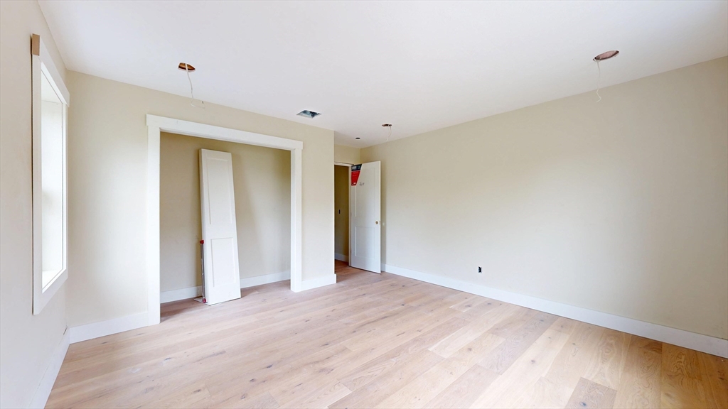 Worcester, Massachusetts, 01606, United States, 2 Bedrooms Bedrooms, ,2 BathroomsBathrooms,Residential,For Sale,1876220