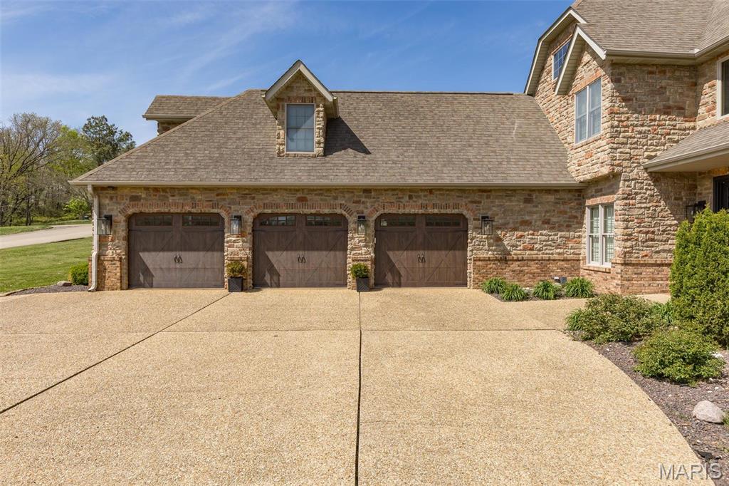 Jackson, Missouri, 63755, United States, 6 Bedrooms Bedrooms, ,4 BathroomsBathrooms,Residential,For Sale,1941660