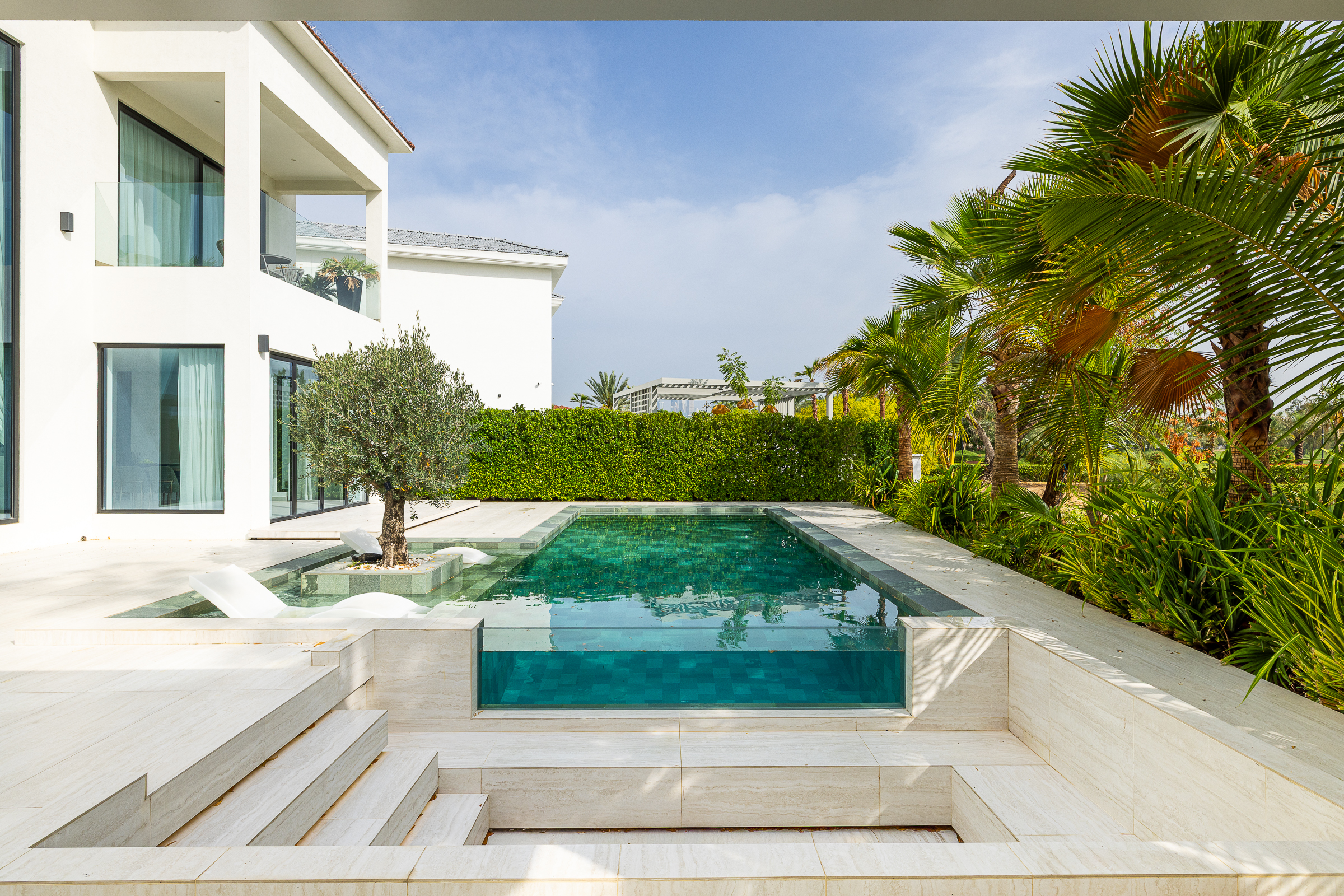  Exquisite Fully Furnished Lakefront Villa in Jumeirah Islands - 物件實景