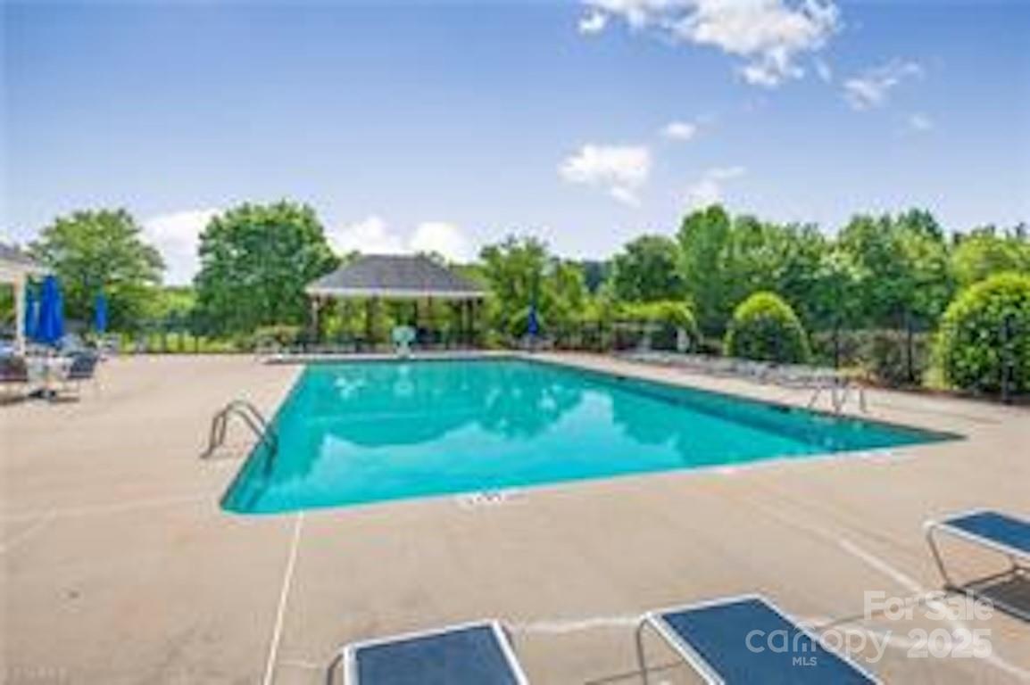 Winston Salem, North Carolina, 27106, United States, 4 Bedrooms Bedrooms, ,3 BathroomsBathrooms,Residential,For Sale,1998924