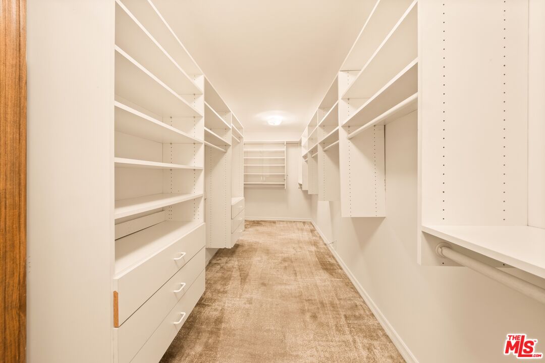 Los Angeles, California, 90035, United States, 3 Bedrooms Bedrooms, ,4 BathroomsBathrooms,Residential,For Sale,1989035