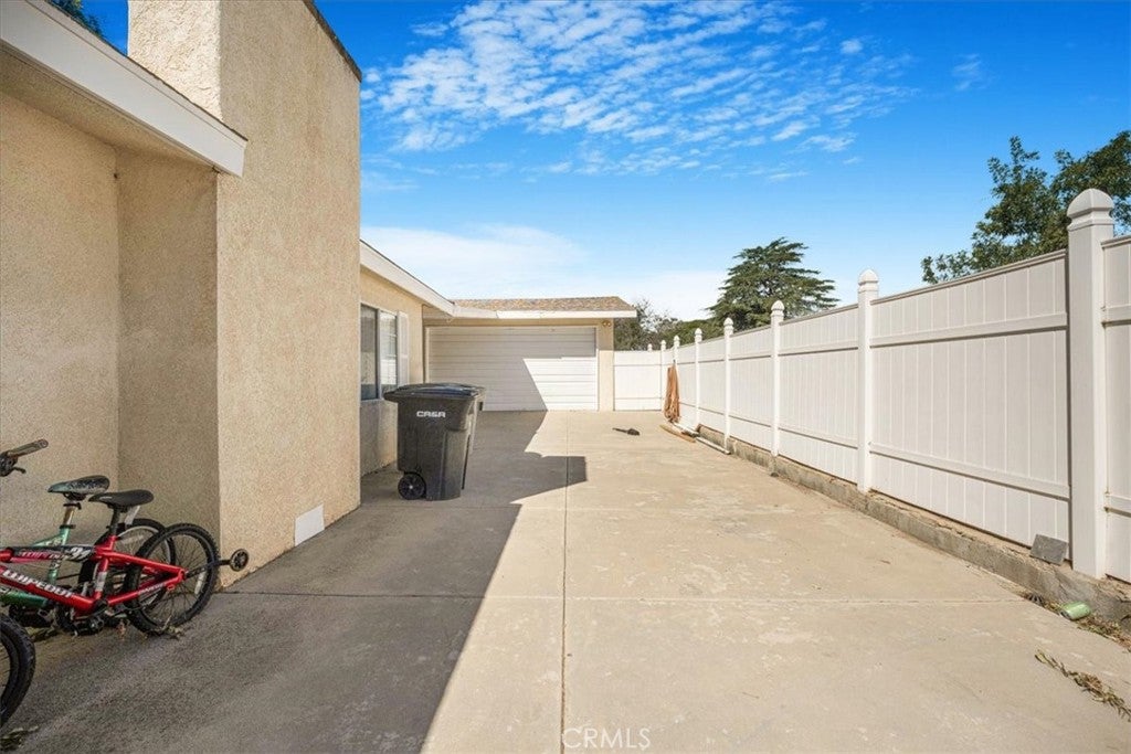 Cherry Valley, California, 92223, United States, 3 Bedrooms Bedrooms, ,2 BathroomsBathrooms,Residential,For Sale,1942767