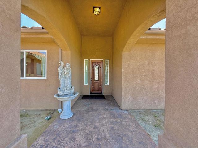 Lakeside, California, 92040, United States, 4 Bedrooms Bedrooms, ,4 BathroomsBathrooms,Residential,For Sale,1828721