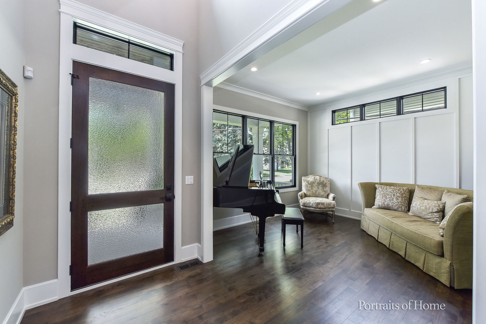 Naperville, Illinois, 60563, United States, 4 Bedrooms Bedrooms, ,4 BathroomsBathrooms,Residential,For Sale,1992094