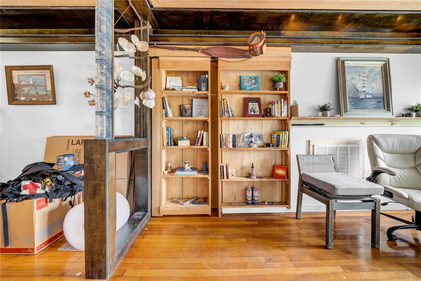 Redington Beach, Florida, 33708, United States, 2 Bedrooms Bedrooms, ,2 BathroomsBathrooms,Residential,For Sale,1978870