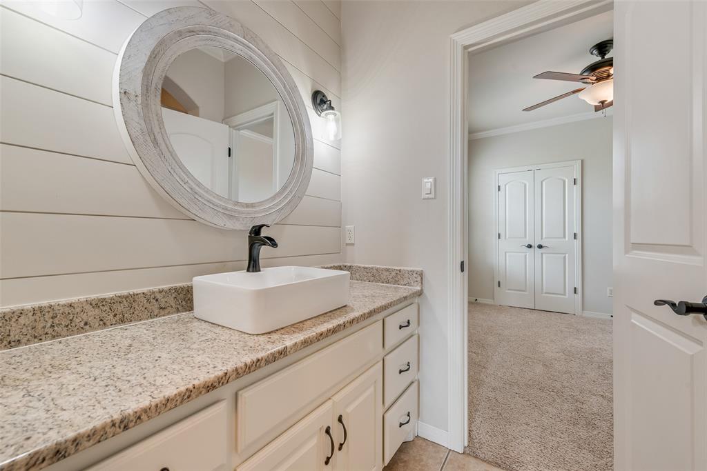 Kaufman, Texas, 75142, United States, 4 Bedrooms Bedrooms, ,3 BathroomsBathrooms,Residential,For Sale,1892913