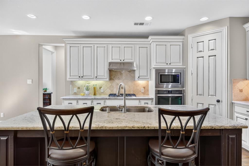 Argyle, Texas, 76226, United States, 4 Bedrooms Bedrooms, ,4 BathroomsBathrooms,Residential,For Sale,1988363