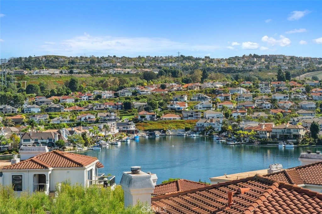Mission Viejo, California, 92692, United States, 2 Bedrooms Bedrooms, ,1 BathroomBathrooms,Residential,For Sale,1989718