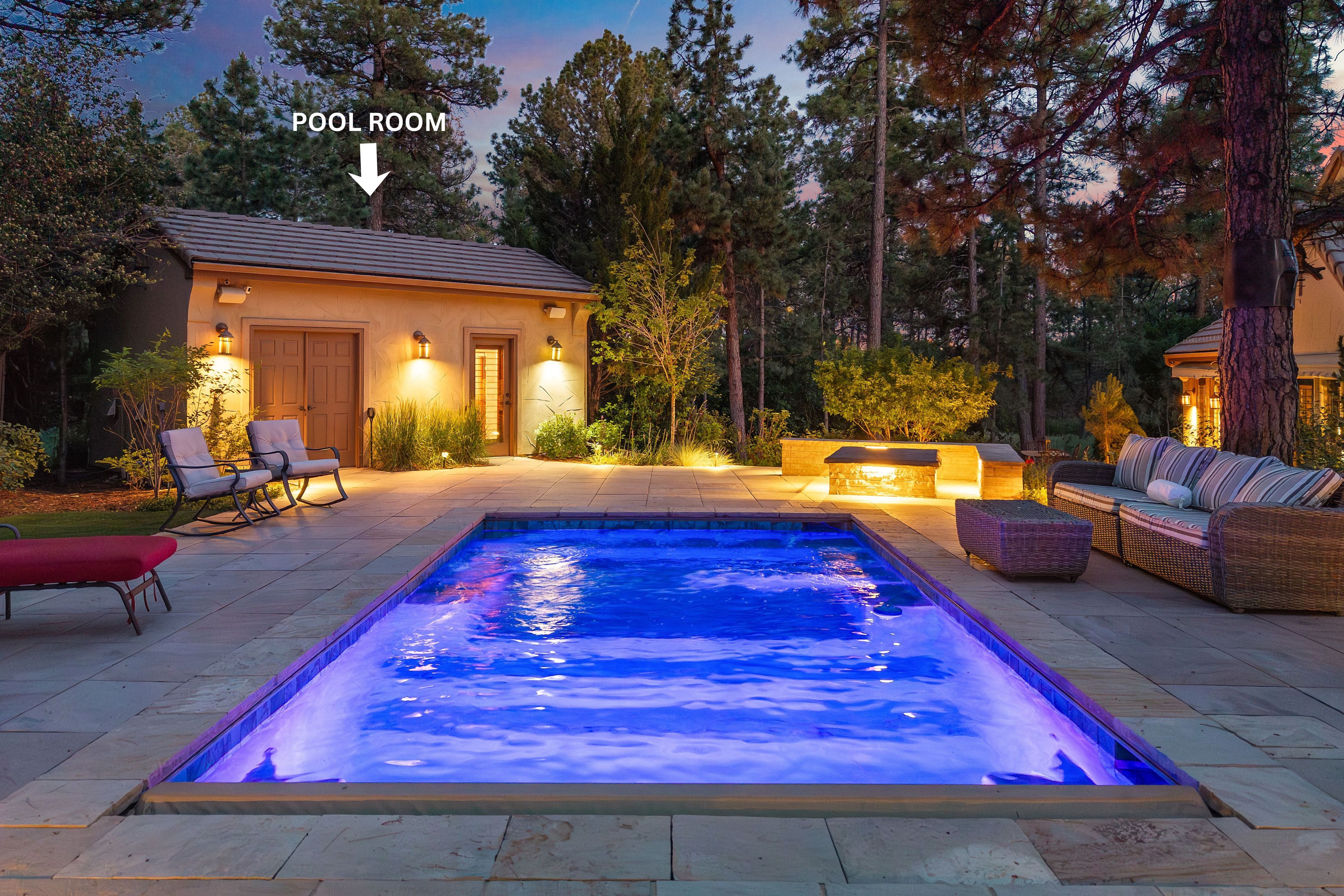  Set On Nearly One Acre In The Village At Castle Pines - 物件實景