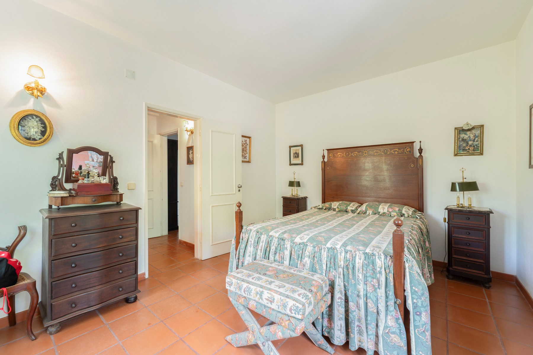  Detached house, 8 bedrooms, for Sale - 物件實景
