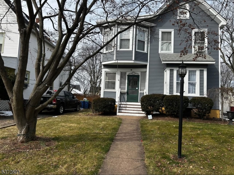 North Plainfield Boro, New Jersey, 07060-4124, United States, 5 Bedrooms Bedrooms, ,2 BathroomsBathrooms,Residential,For Sale,1977869