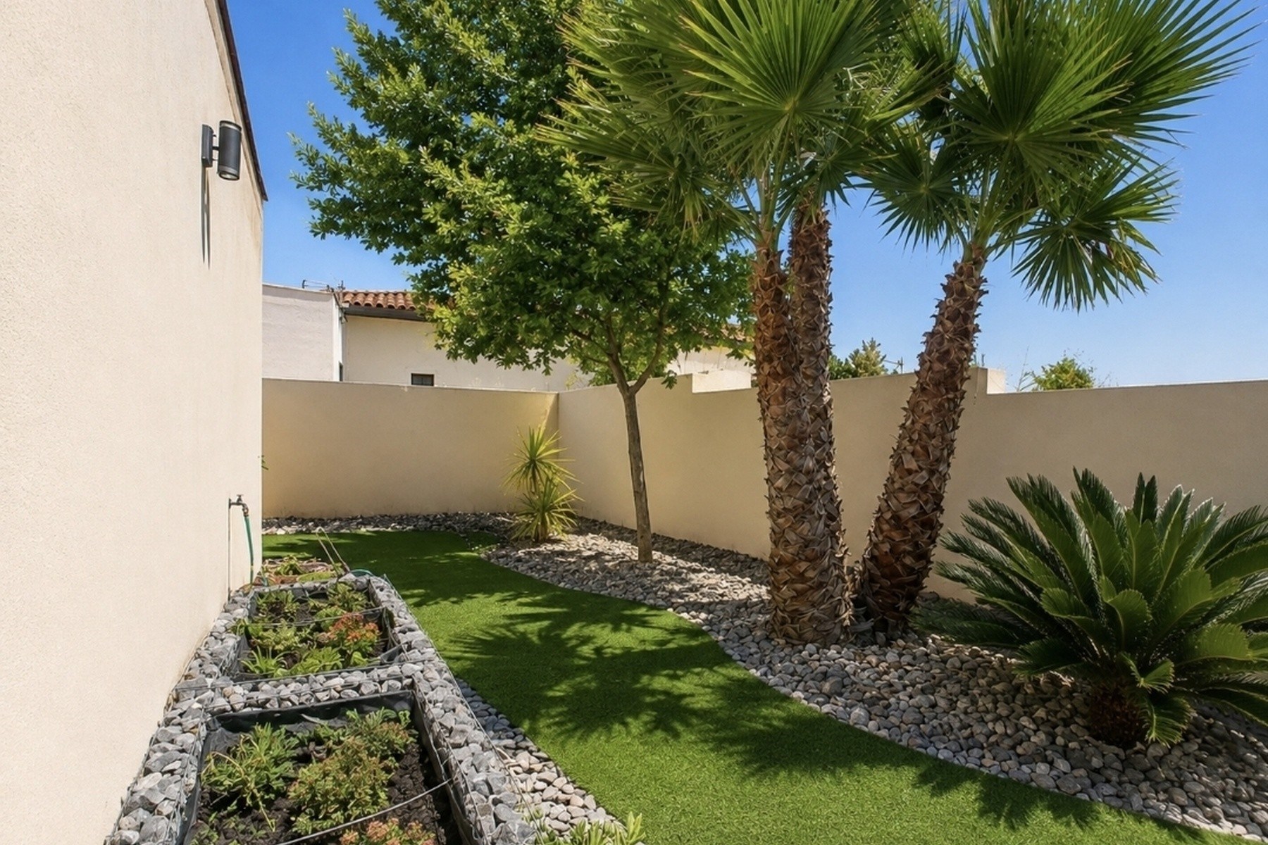  CONTEMPORARY VILLA WITH SWIMMING POOL AND GARAGE - 物件實景