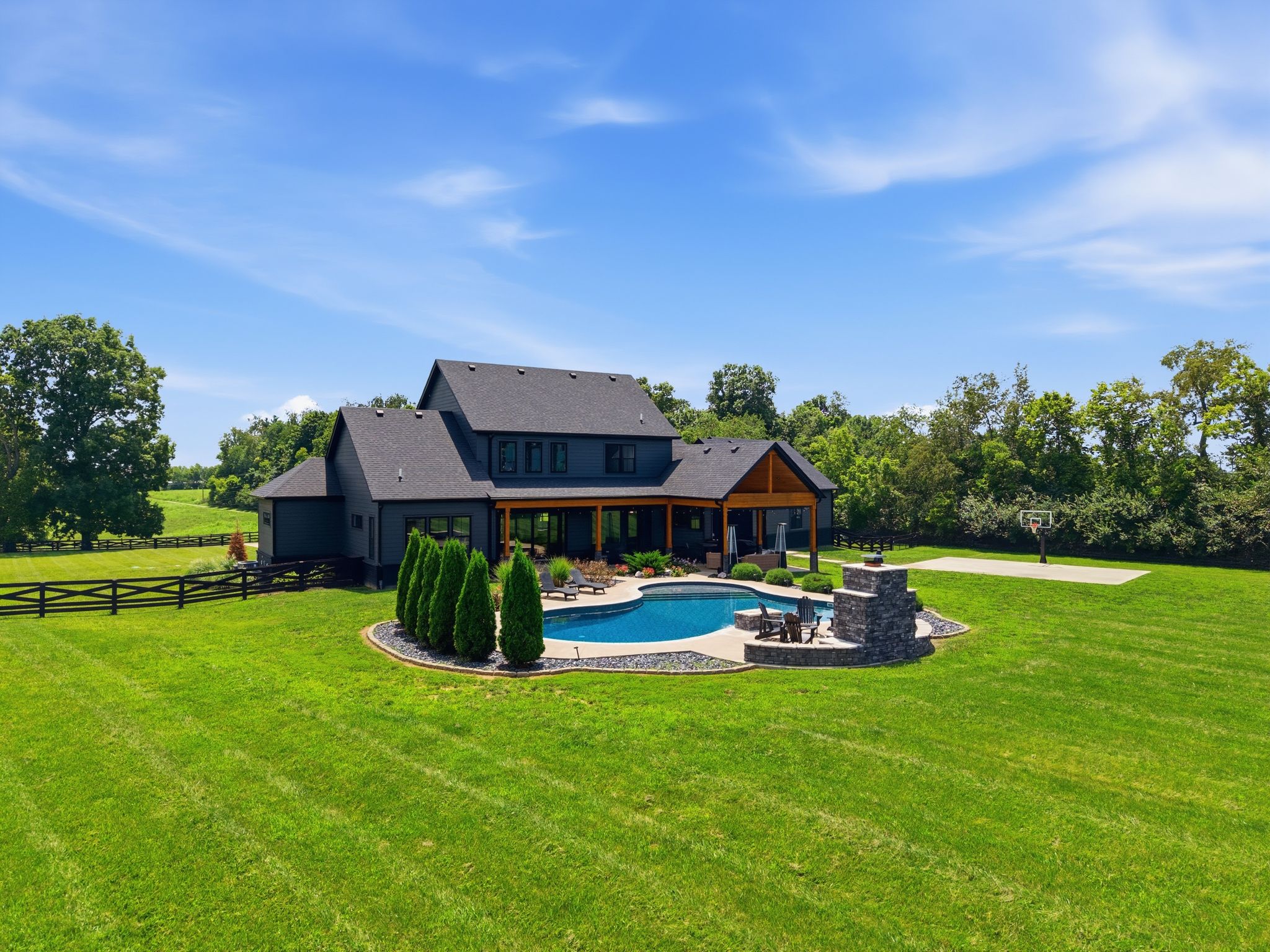  5039 Combs Ferry Road - 物件實景