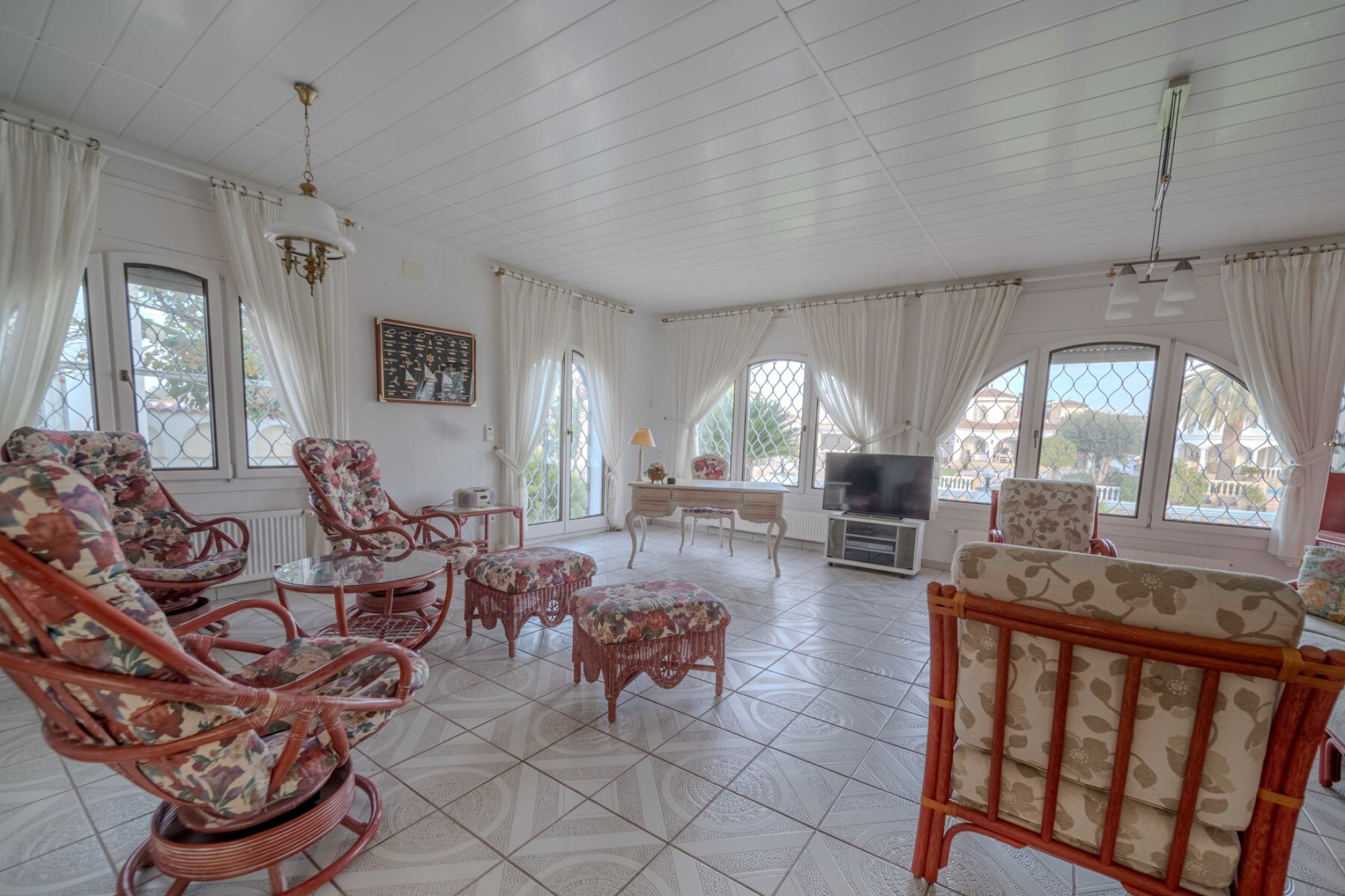  Villa with mooring in the wide channel (20 meters) and independent studio - 物件實景
