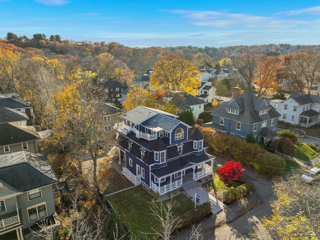 Newton, Massachusetts, 02460, United States, 4 Bedrooms Bedrooms, ,5 BathroomsBathrooms,Residential,For Sale,1993595