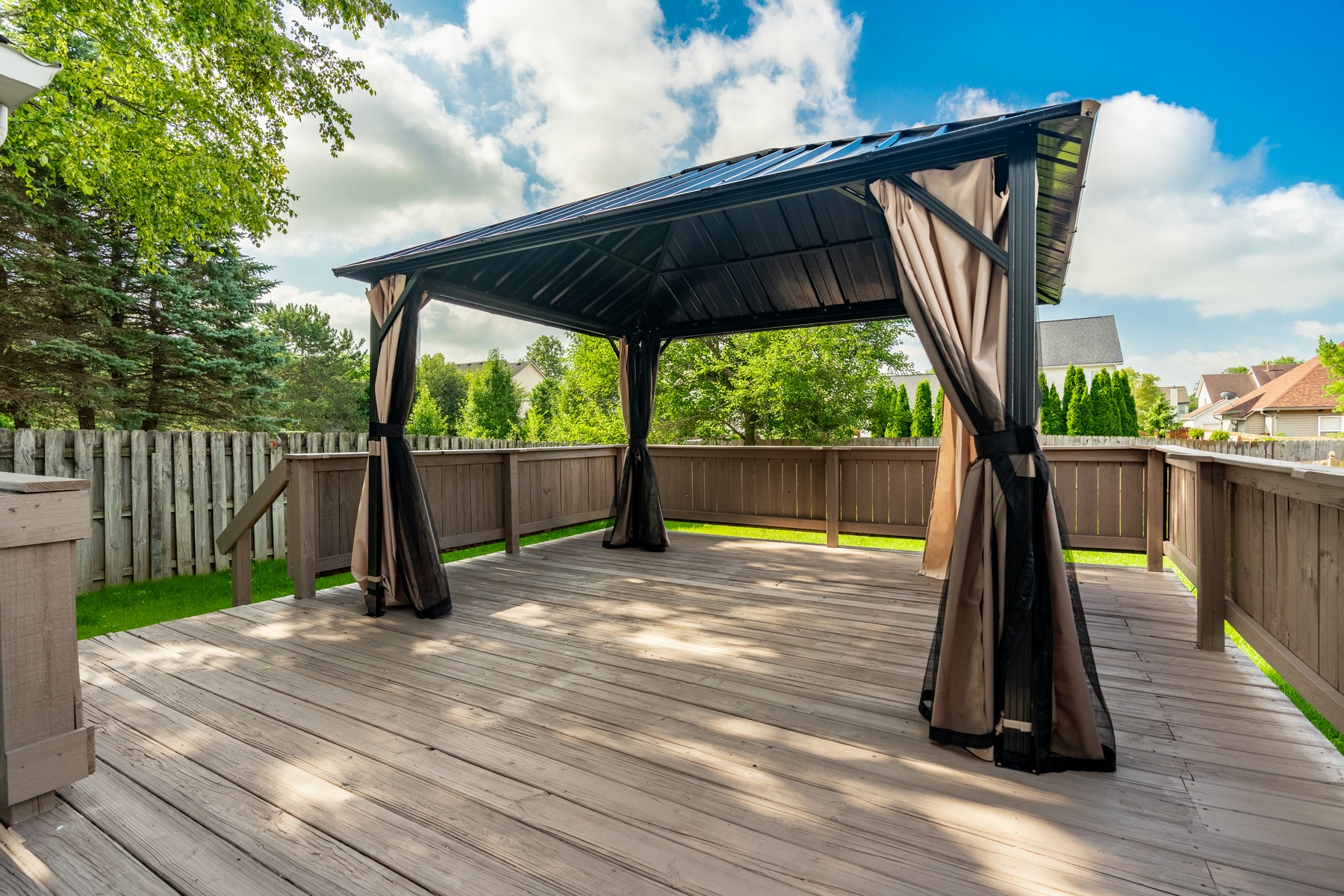  Beautifully Remodeled Geist-Area 4 Bedroom Home - 物件實景