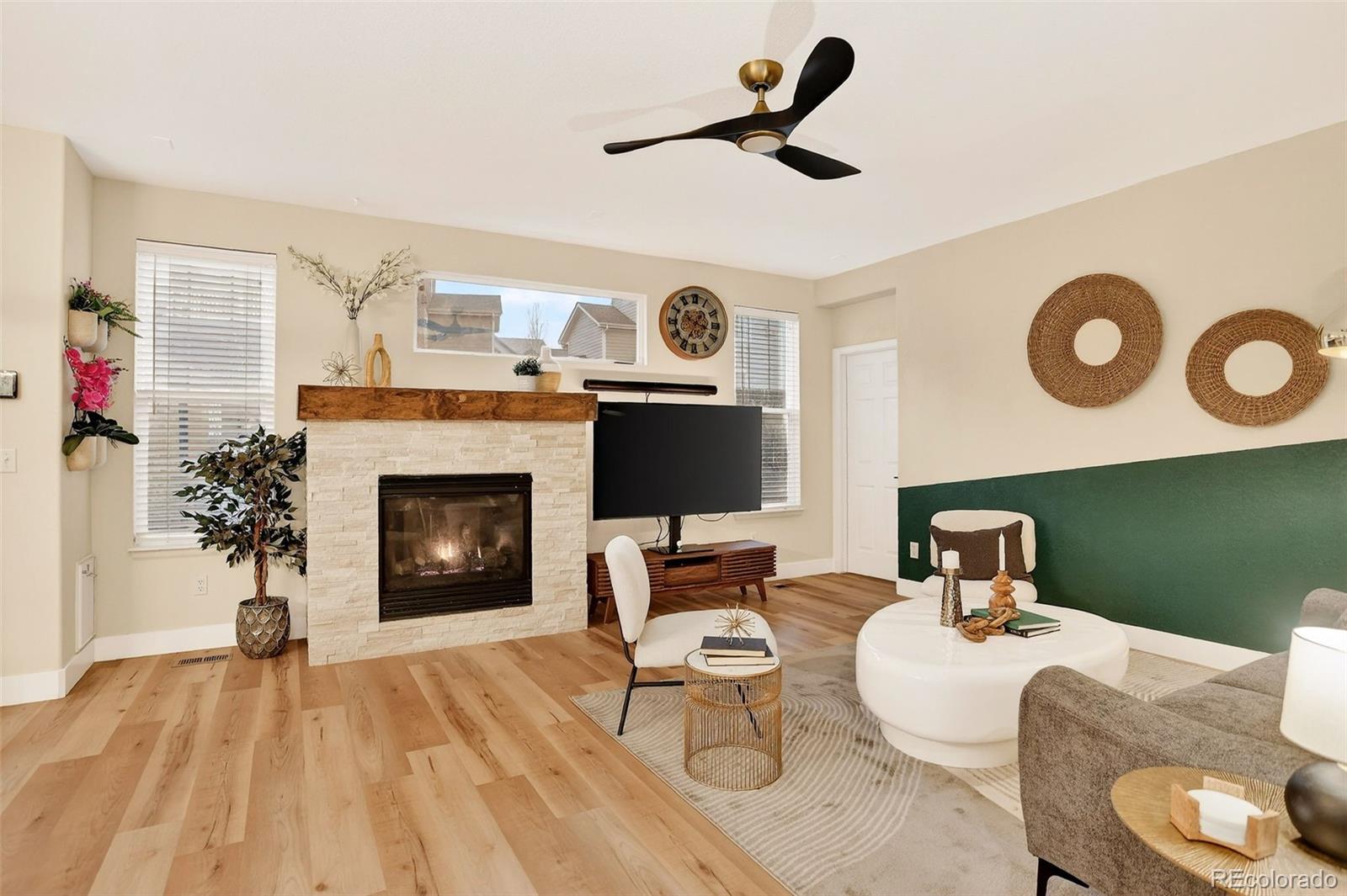 Aurora, Colorado, 80013, United States, 5 Bedrooms Bedrooms, ,3 BathroomsBathrooms,Residential,For Sale,2001899