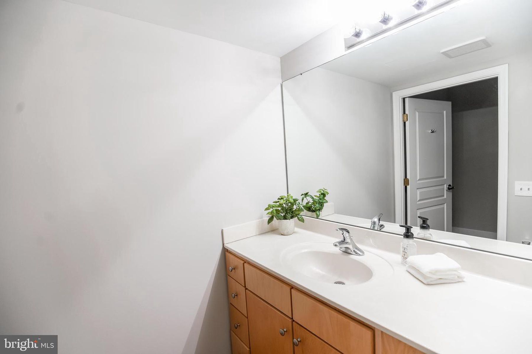  616 E E Street NW, Washington, DC, 20004 - 物件實景