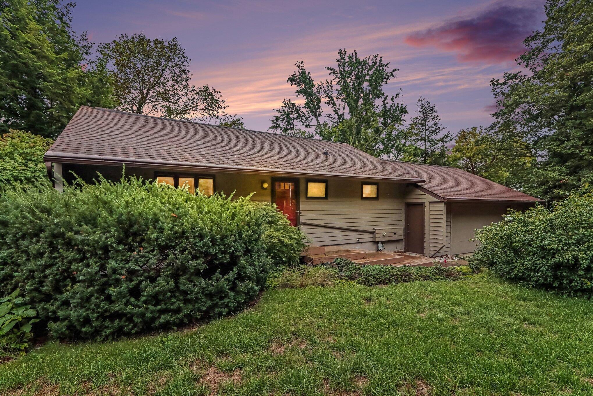Lovell St, Kalamazoo, MI 49006 #1
