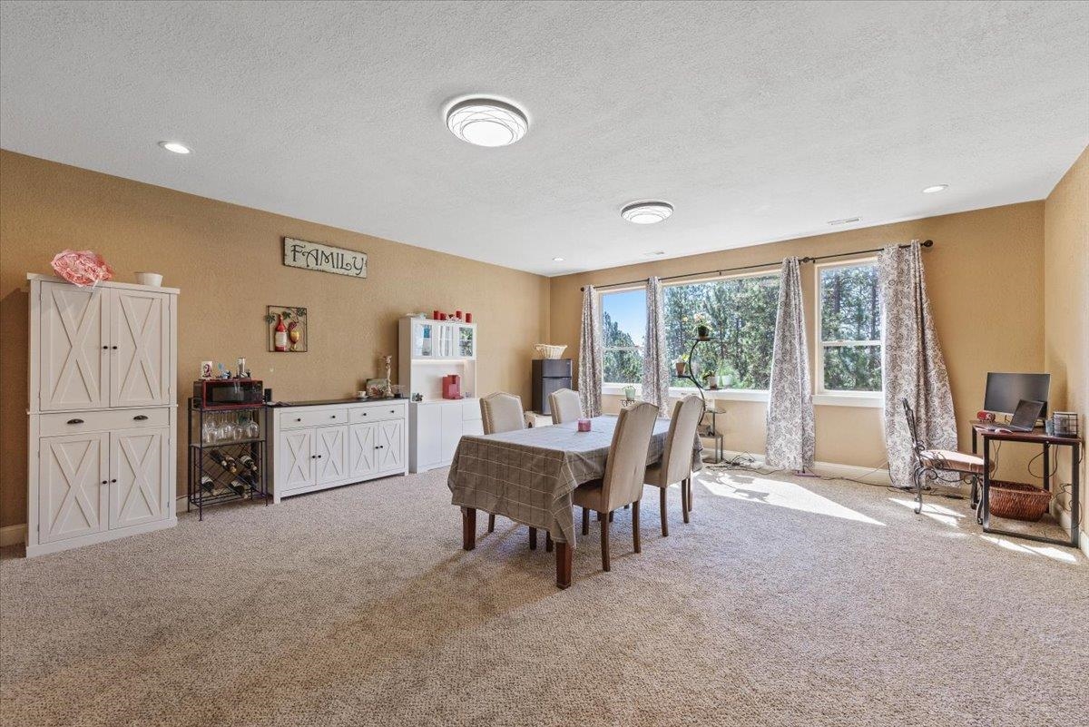 Spokane, Washington, 99224, United States, 5 Bedrooms Bedrooms, ,6 BathroomsBathrooms,Residential,For Sale,2000632