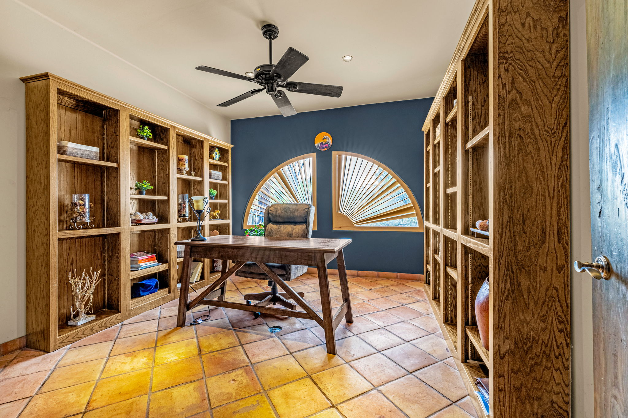  Rare creek side opportunity on 80 close-in acres - 物件實景