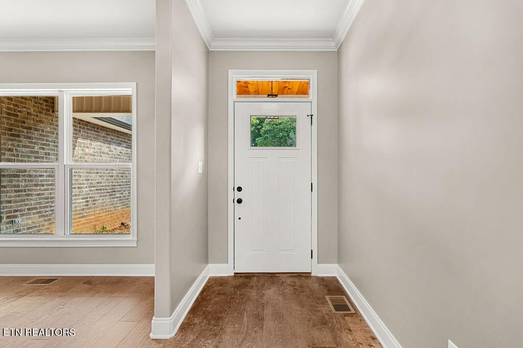 Lenoir City, Tennessee, 37771, United States, 3 Bedrooms Bedrooms, ,2 BathroomsBathrooms,Residential,For Sale,1933466