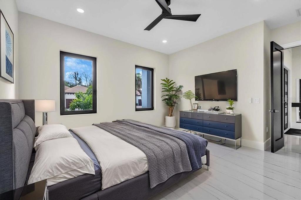 Nokomis, Florida, 34275, United States, 4 Bedrooms Bedrooms, ,5 BathroomsBathrooms,Residential,For Sale,1989128