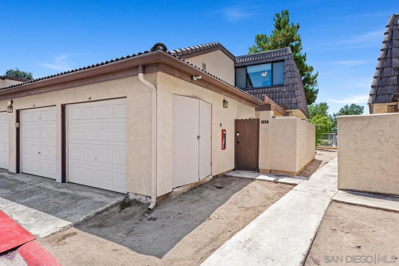 Alpine, California, 91901, United States, 2 Bedrooms Bedrooms, ,2 BathroomsBathrooms,Residential,For Sale,1902222