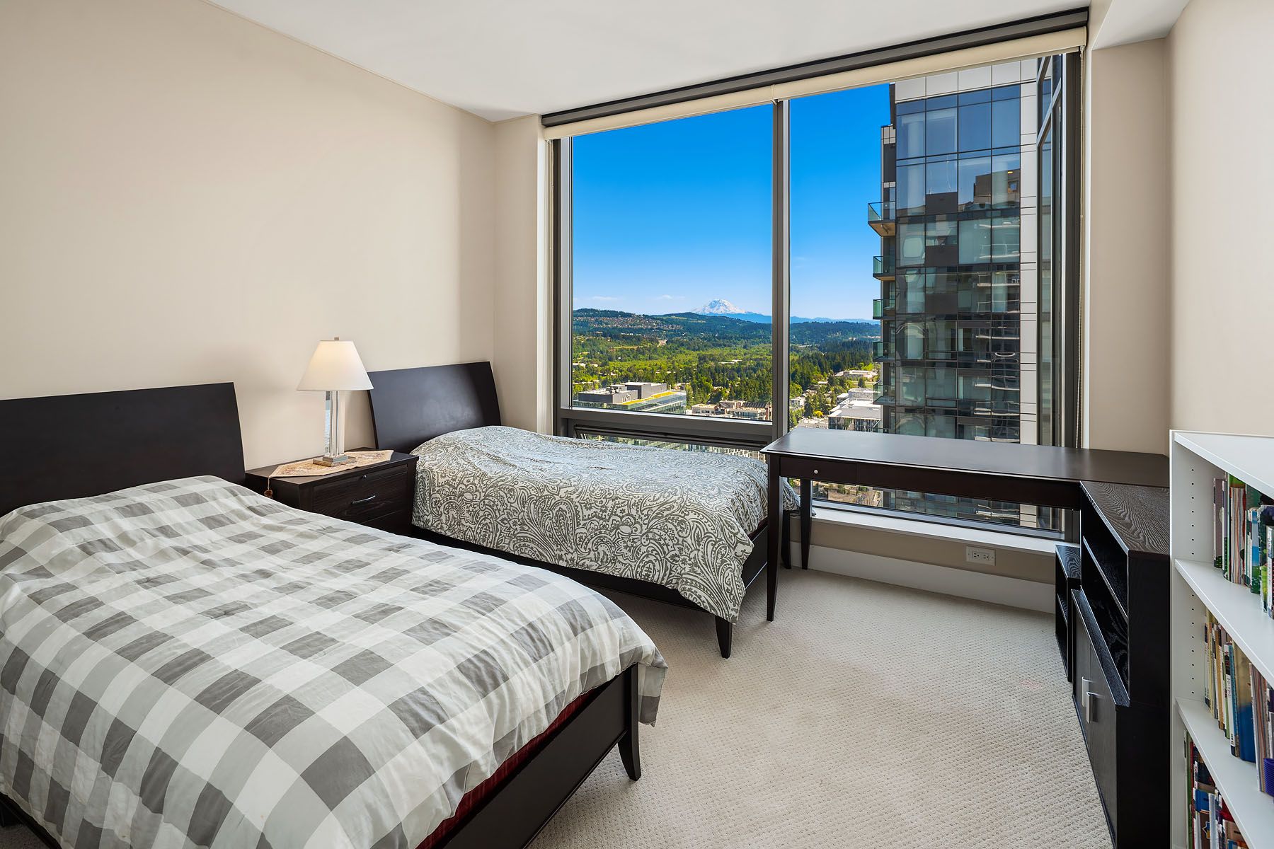  650 Bellevue Wy NE, Bellevue, WA 98004 - 物件實景