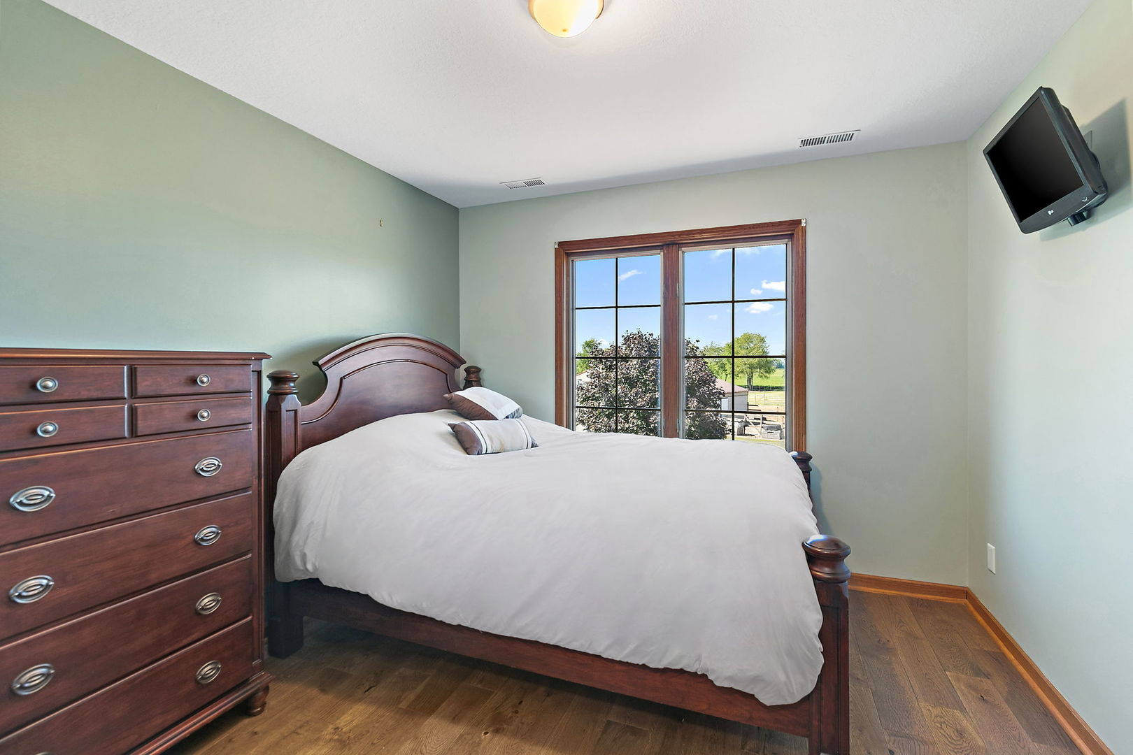 Custer Park, Illinois, 60481, United States, 4 Bedrooms Bedrooms, ,3 BathroomsBathrooms,Residential,For Sale,1977920