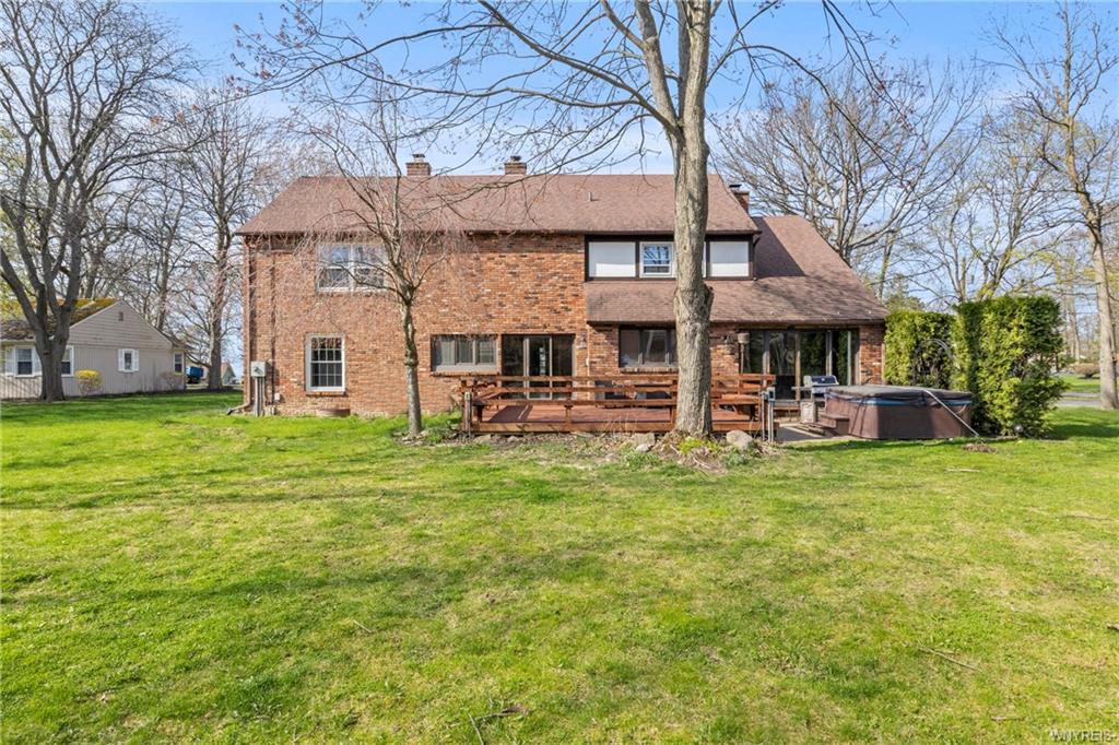 Lewiston, New York, 14092, United States, 5 Bedrooms Bedrooms, ,3 BathroomsBathrooms,Residential,For Sale,1849954