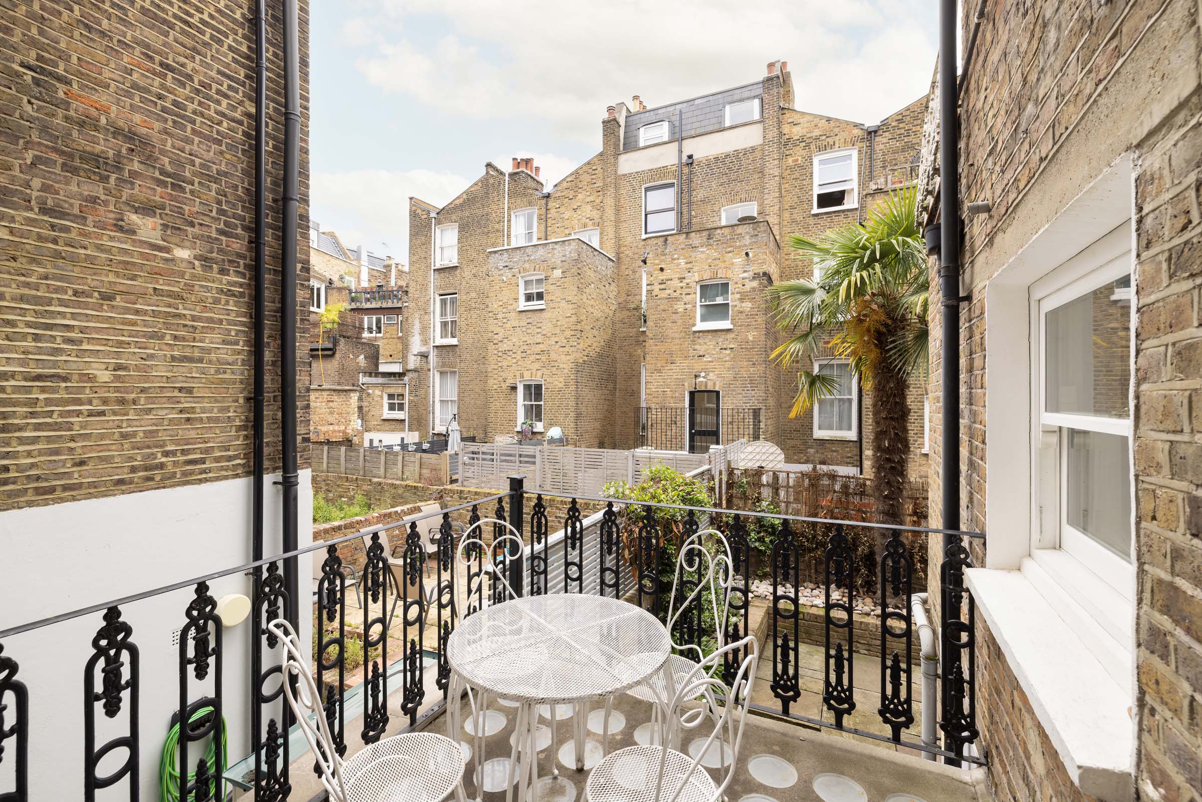  A Beautifully Designed Garden Duplex Moments from Golborne Road - 物件實景