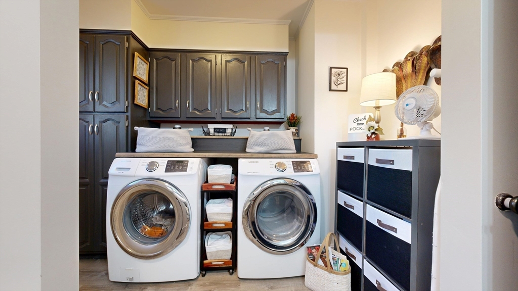 Reading, Massachusetts, 01867, United States, 3 Bedrooms Bedrooms, ,2 BathroomsBathrooms,Residential,For Sale,1976602