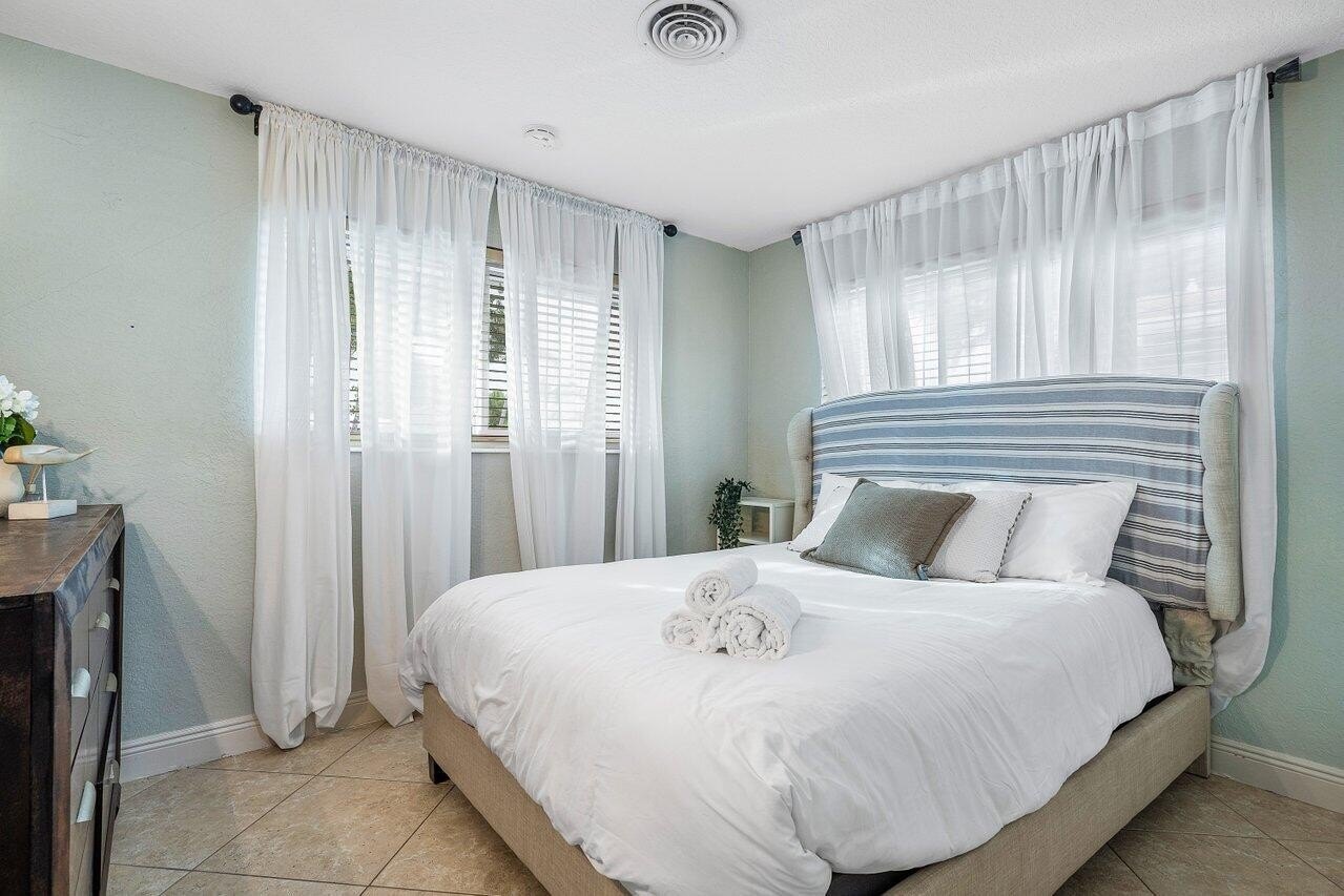 Pompano Beach, Florida, 33060, United States, 3 Bedrooms Bedrooms, ,2 BathroomsBathrooms,Residential,For Sale,1973845