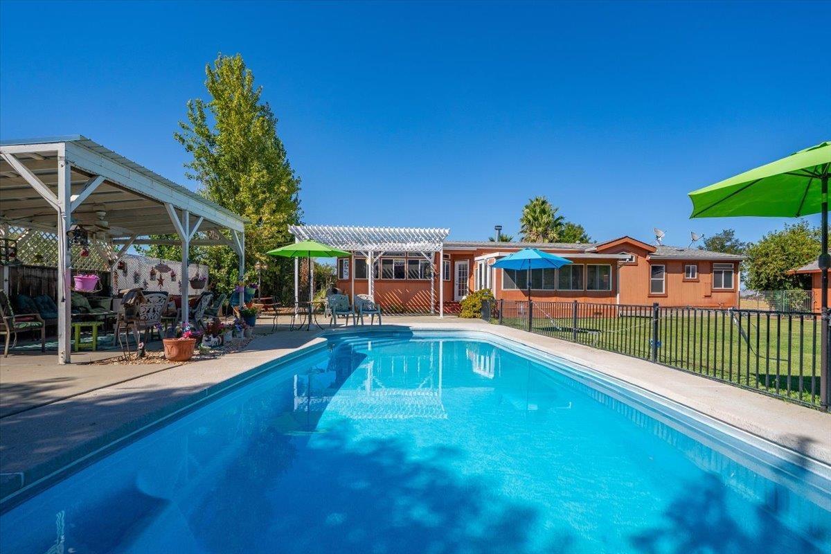 Gerber, California, 96035, United States, 4 Bedrooms Bedrooms, ,3 BathroomsBathrooms,Residential,For Sale,1927248