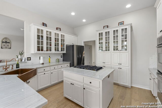 Boerne, Texas, 78006, United States, 4 Bedrooms Bedrooms, ,4 BathroomsBathrooms,Residential,For Sale,1891187
