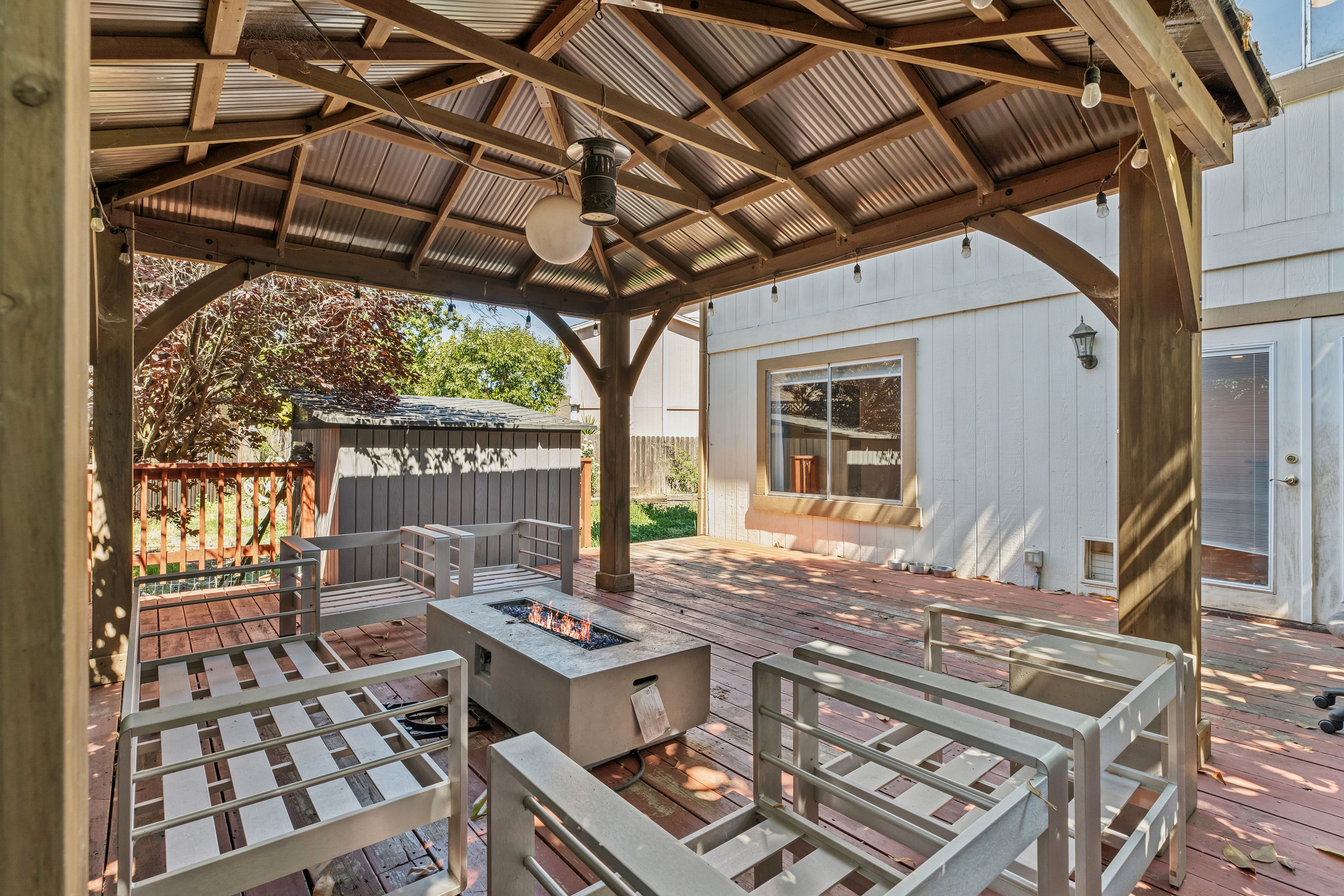  Charming Home in Petaluma