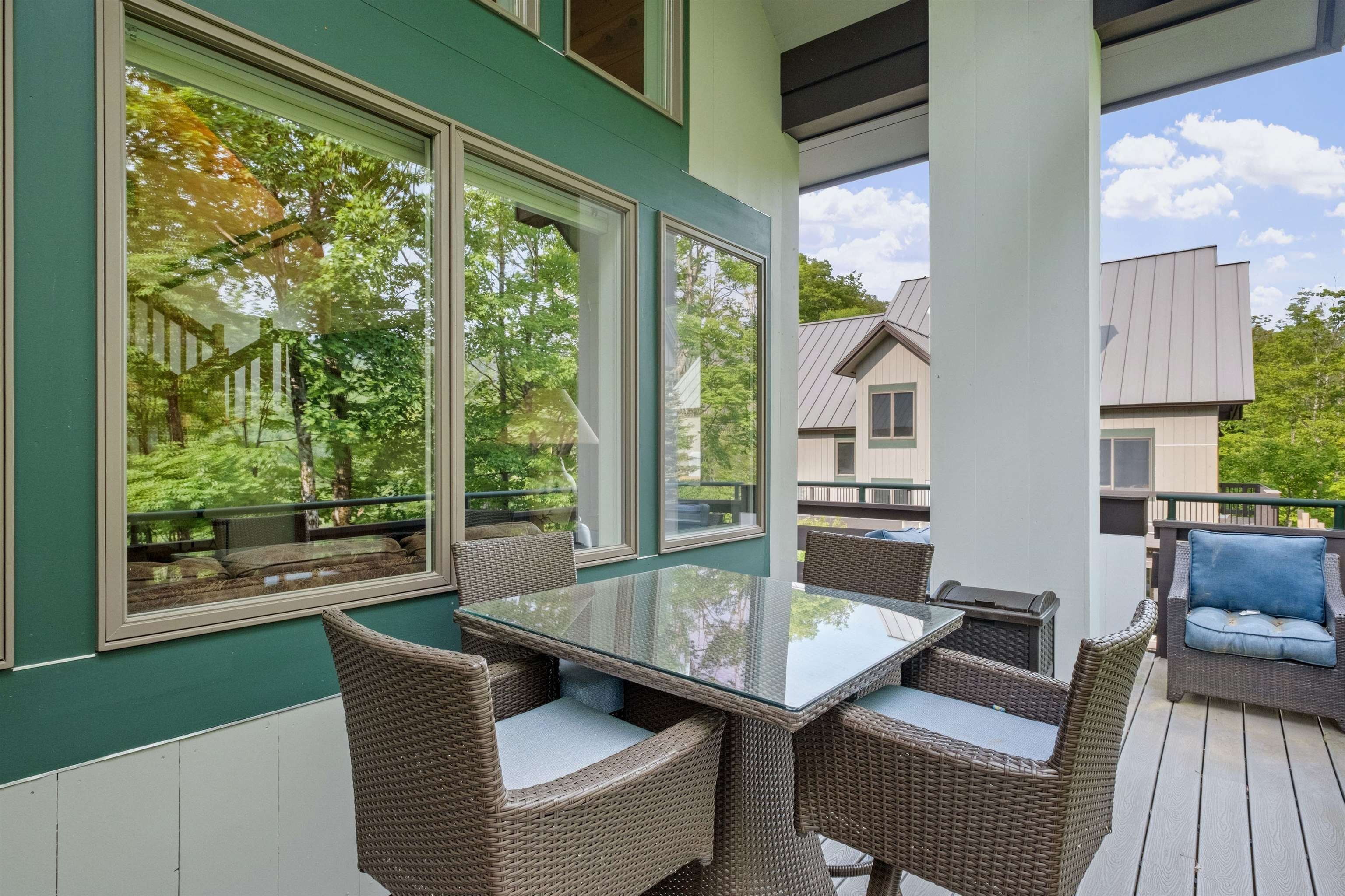 Lincoln, New Hampshire, 03251, United States, 5 Bedrooms Bedrooms, ,3 BathroomsBathrooms,Residential,For Sale,1981884