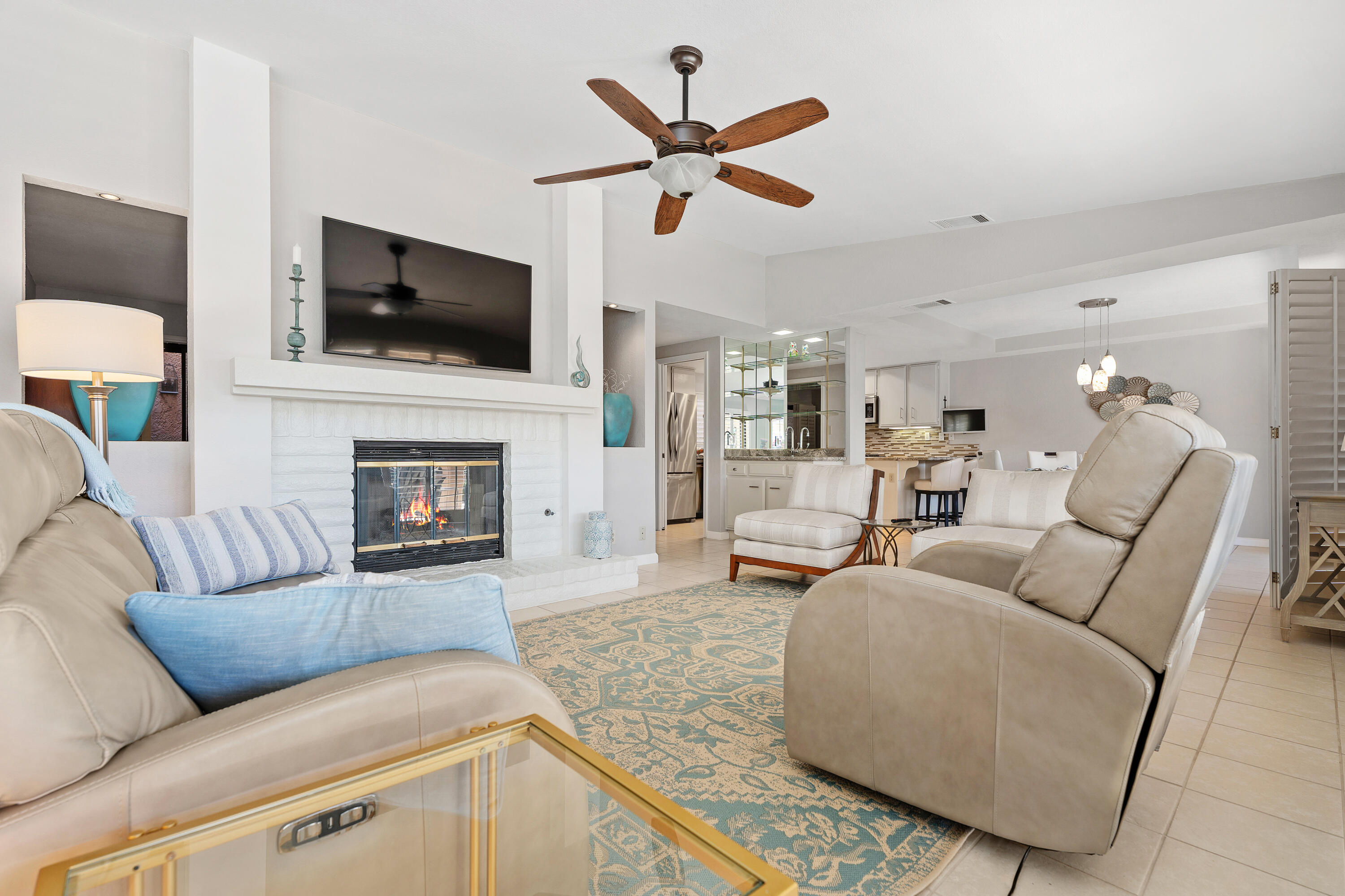 Palm Desert, California, 92260, United States, 3 Bedrooms Bedrooms, ,2 BathroomsBathrooms,Residential,For Sale,1991585