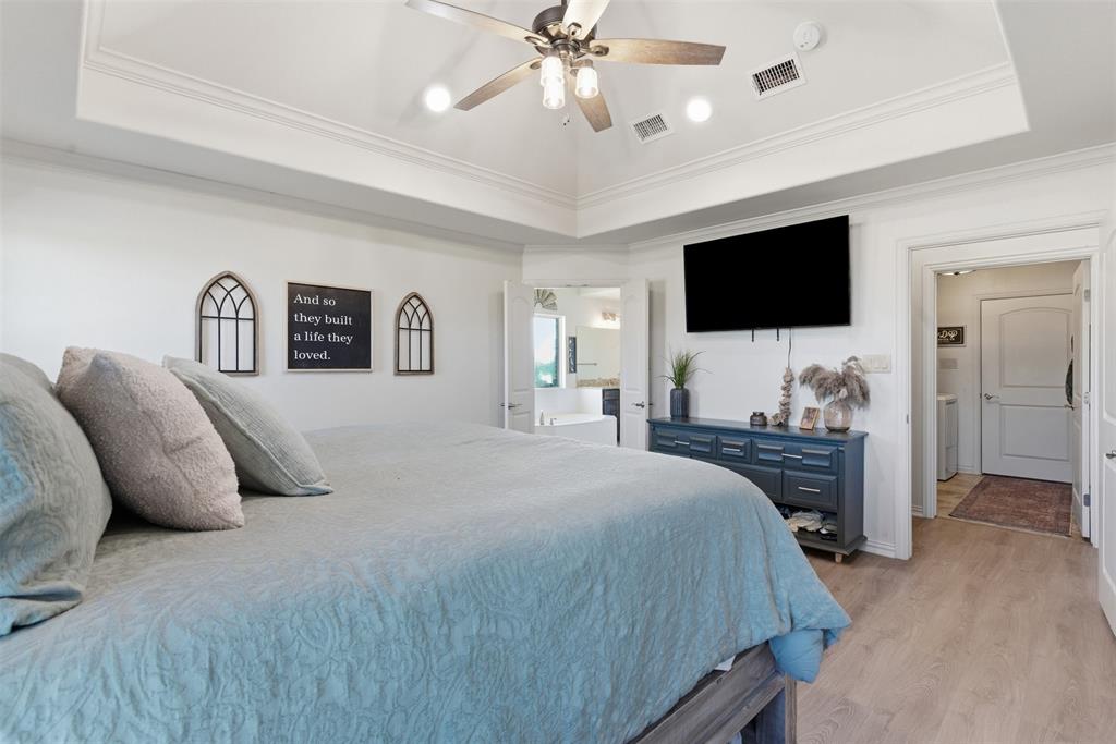 Grandview, Texas, 76050, United States, 4 Bedrooms Bedrooms, ,3 BathroomsBathrooms,Residential,For Sale,1991534