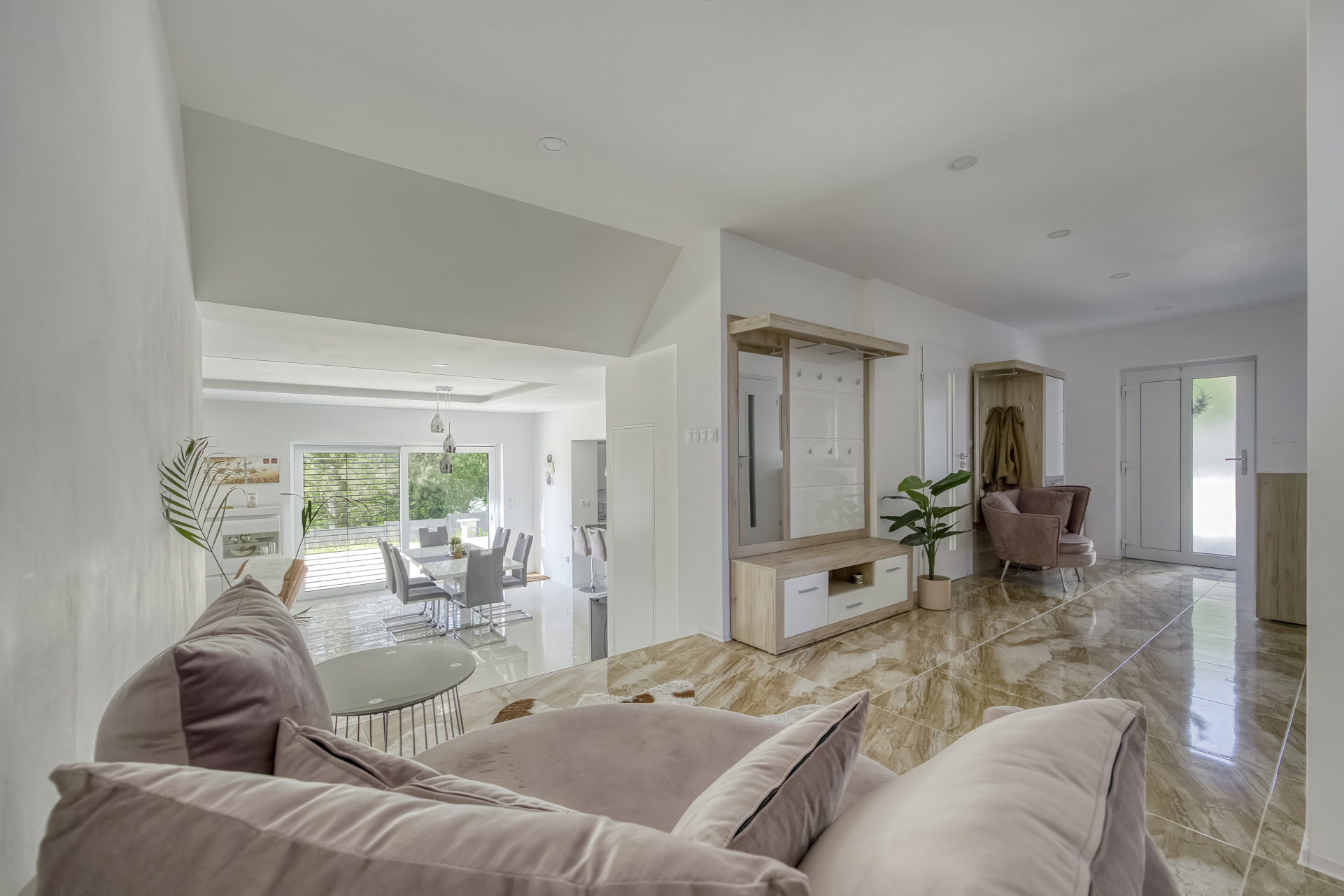  Family House 6+kk - 物件實景