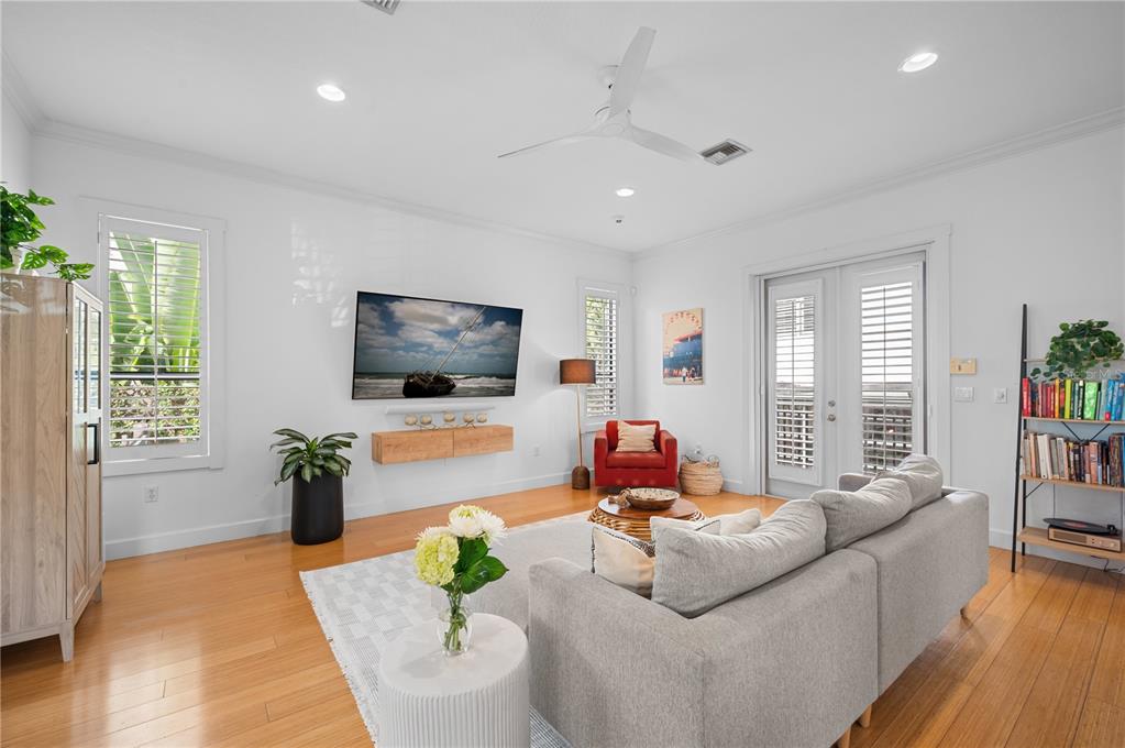 Sarasota, Florida, 34236, United States, 4 Bedrooms Bedrooms, ,4 BathroomsBathrooms,Residential,For Sale,1992105