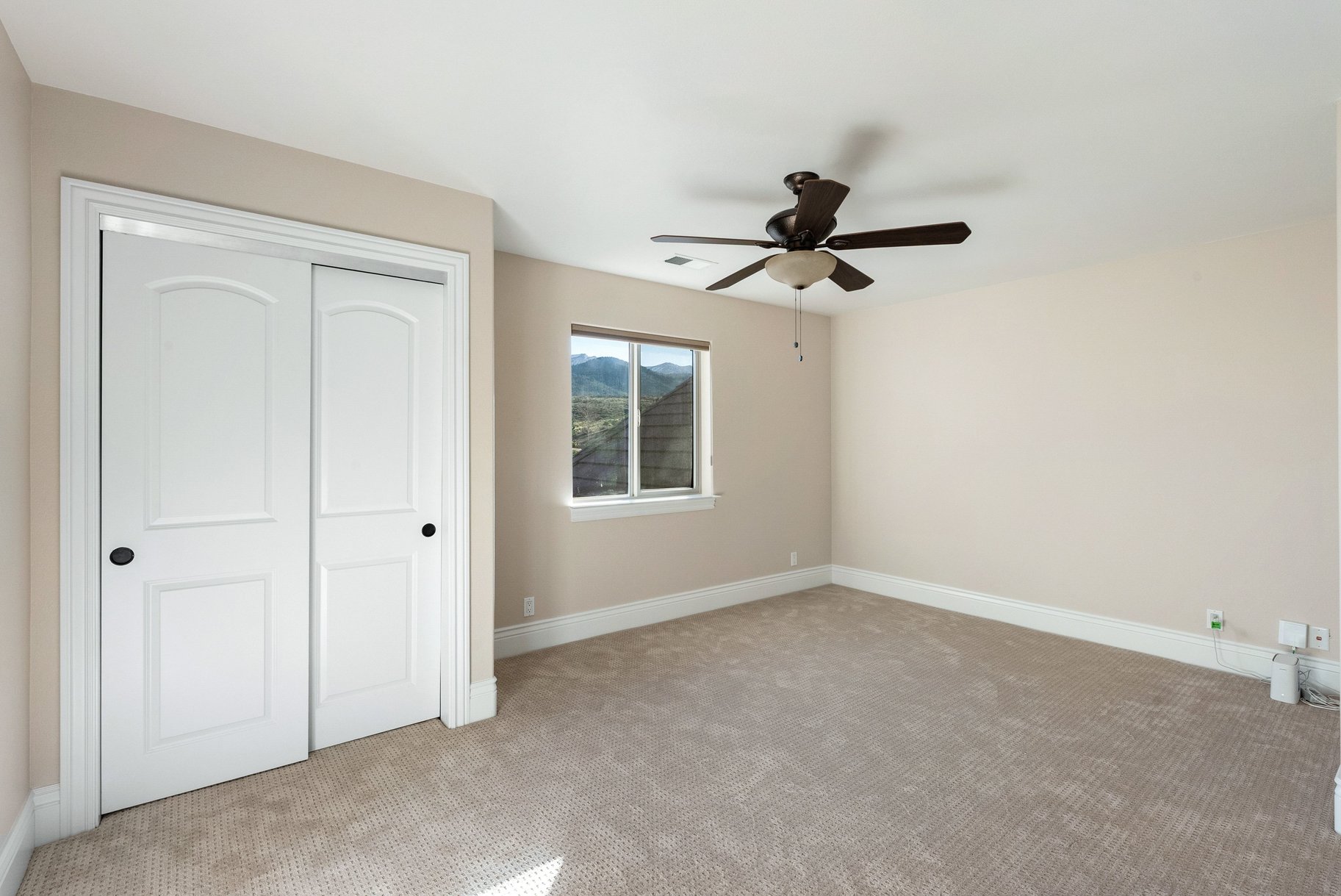  Private Mountain Estate with Elevated Views - 物件實景