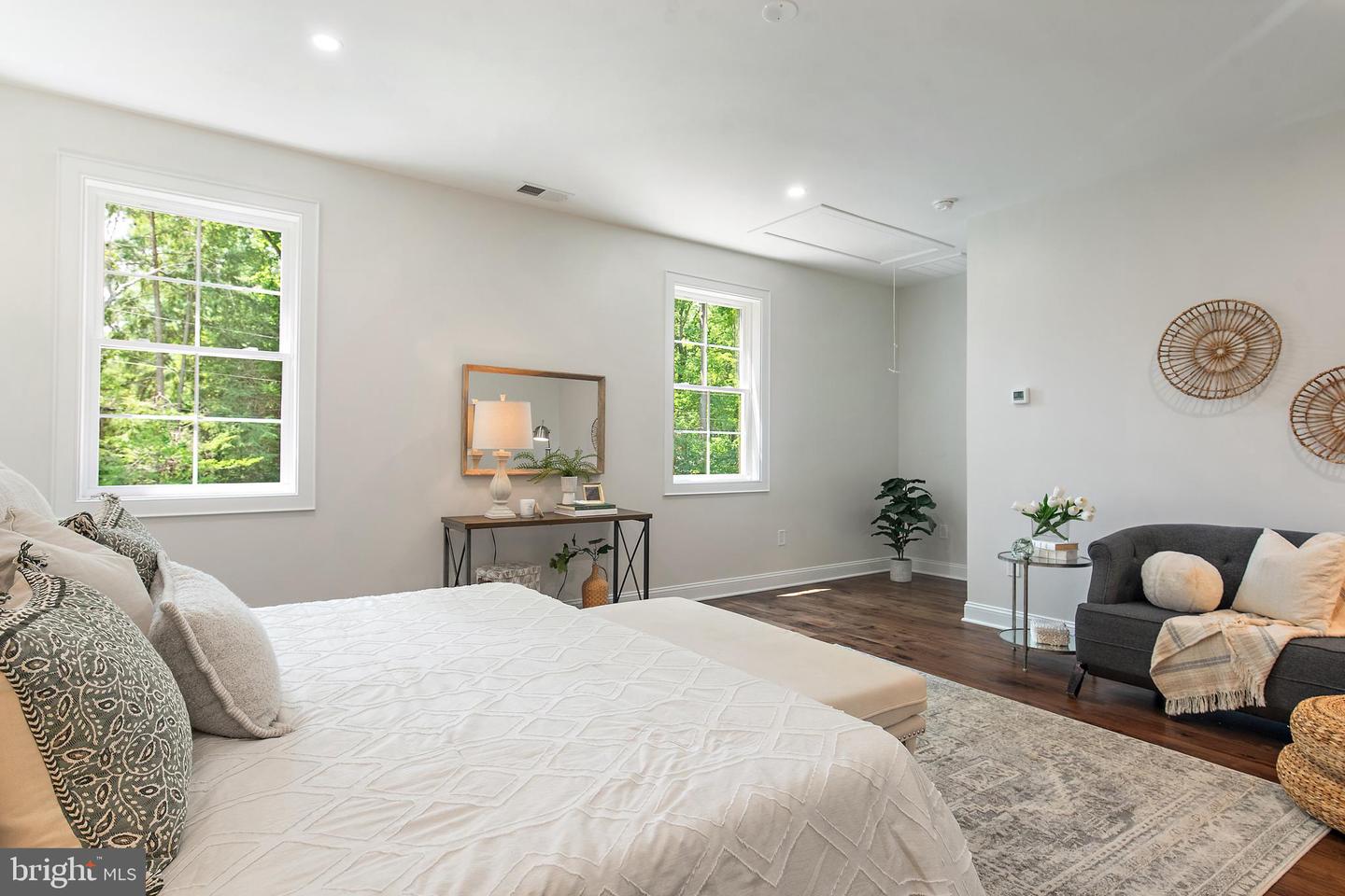 Annapolis, Maryland, 21403, United States, 4 Bedrooms Bedrooms, ,5 BathroomsBathrooms,Residential,For Sale,1900943