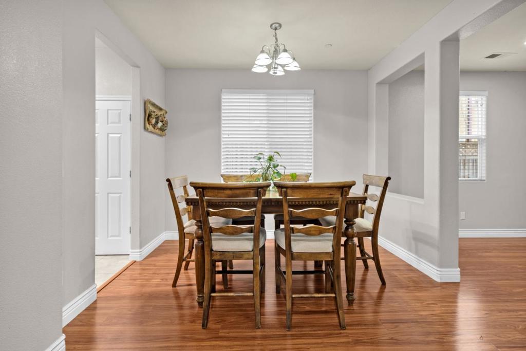 Greenfield, California, 93927, United States, 4 Bedrooms Bedrooms, ,3 BathroomsBathrooms,Residential,For Sale,1990832