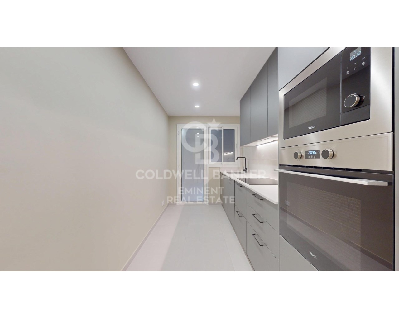 Barcelona, Catalonia, ES, 4 Bedrooms Bedrooms, ,2 BathroomsBathrooms,Residential,For Sale,1826815